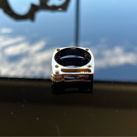 COPY - Unique Ring - Picture 3 of 3